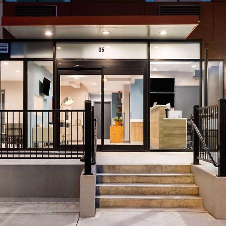 Days Inn By Wyndham Staten Island New York Bagian luar foto