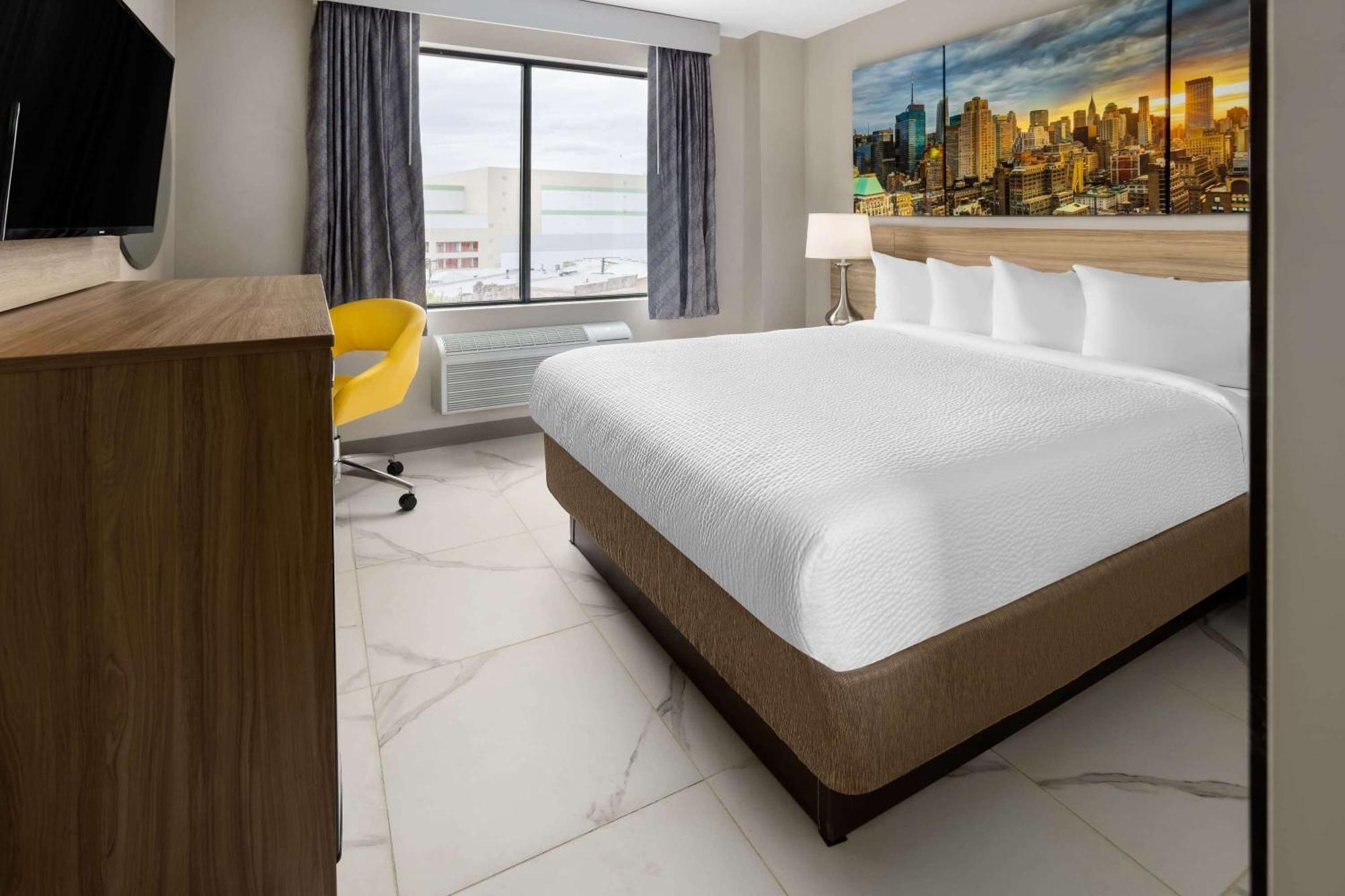 Days Inn By Wyndham Staten Island New York Bagian luar foto